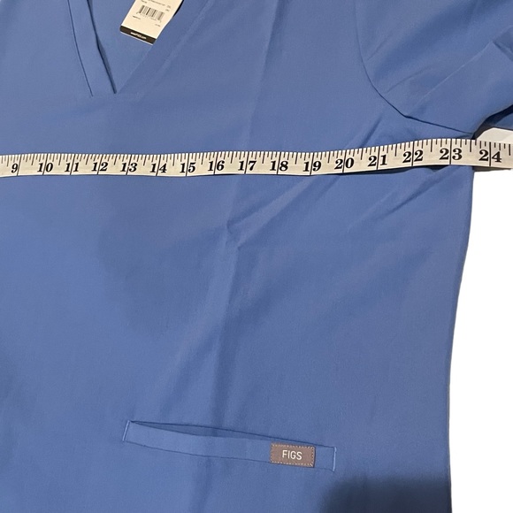 Figs casmo  three pockets AYa heathcare logo scrub top size 2XL - Picture 4 of 8
